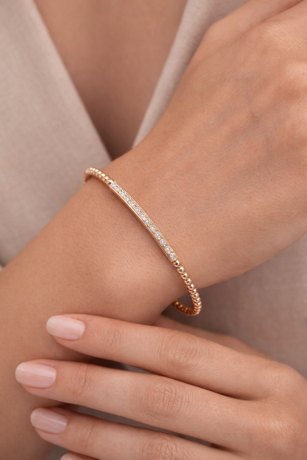 Armspange in 18 Karat Rotgold mit Brillanten 0,20 ct