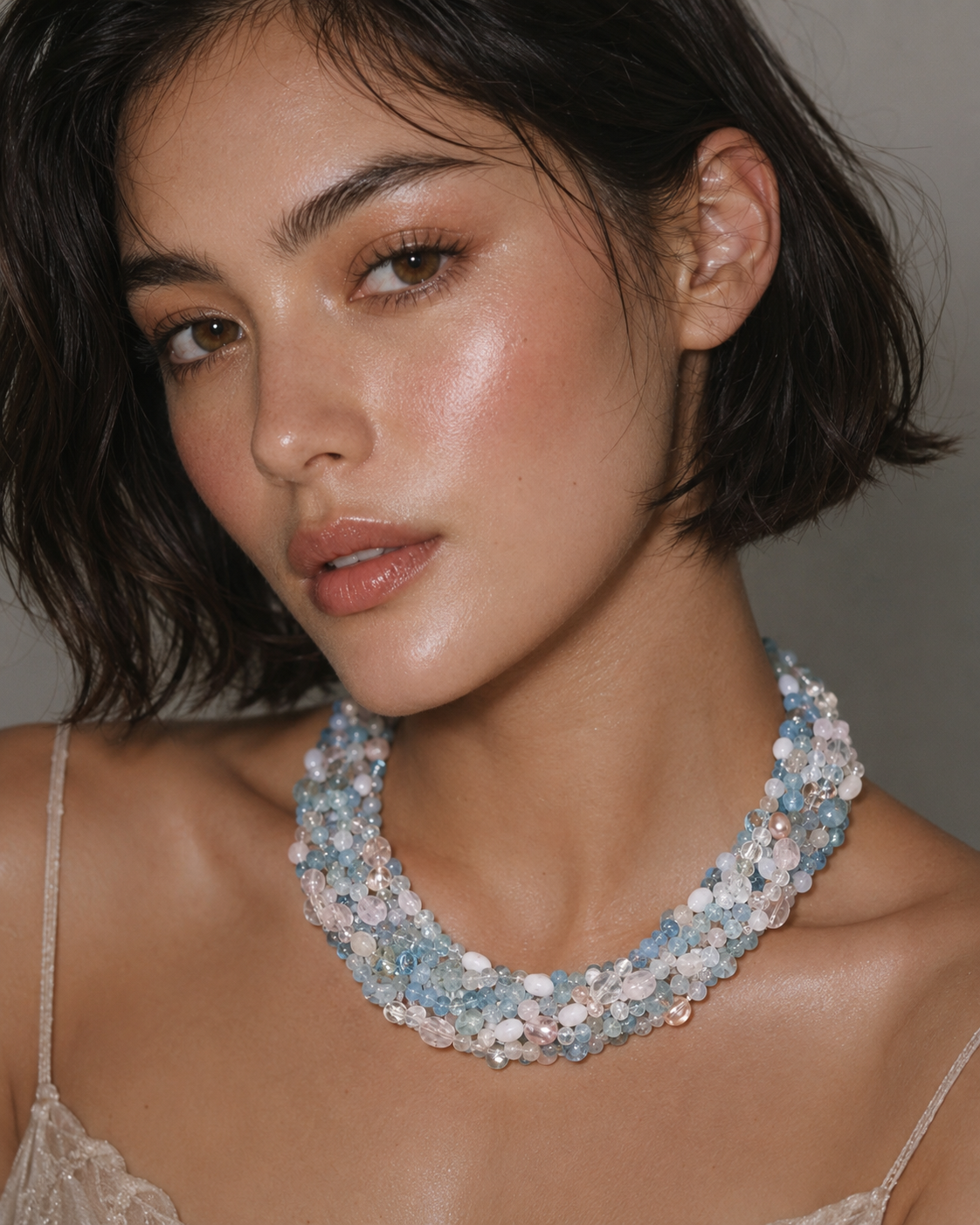 Edelsteinkette aus Aquamarin, Rosenquarz, Topas, Bergkristall und Süsswasserzuchtperle mit Silber Magnetschließe