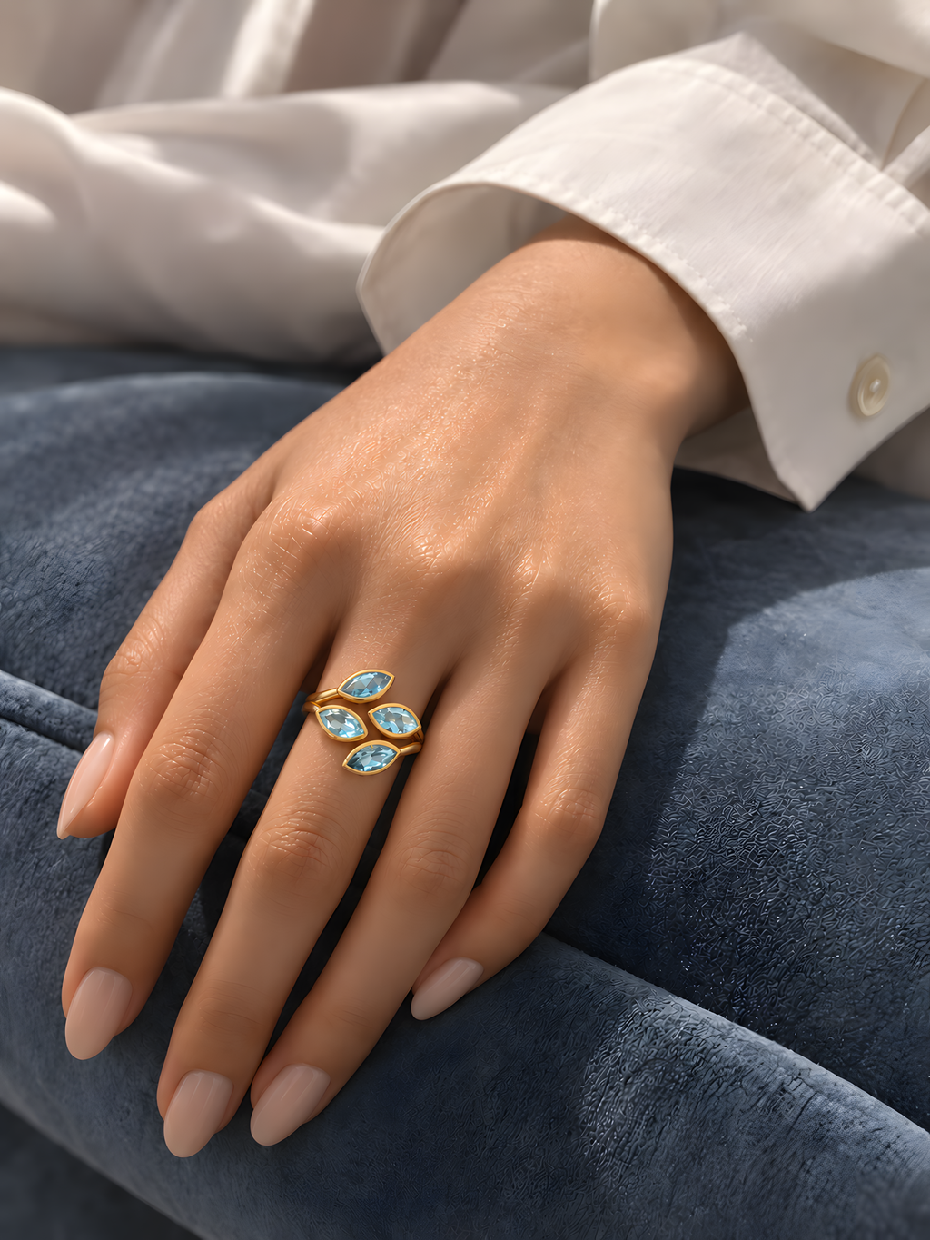 Ring mit Aquamarin 1,01ct. und Topas 1,25ct. in 18 Karat Gelbgold