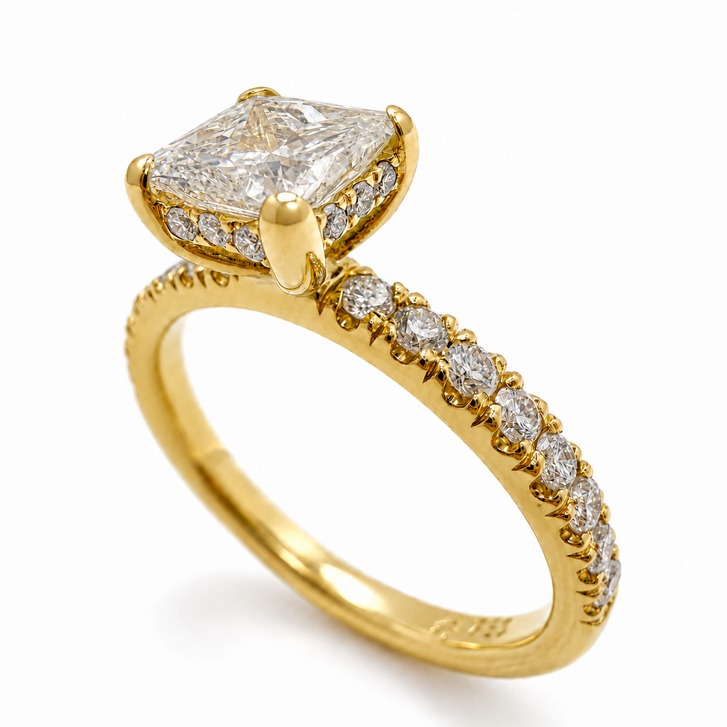 Ring mit Diamant im Princess Cut 0,74 ct. aus 18 Karat Gelbgold