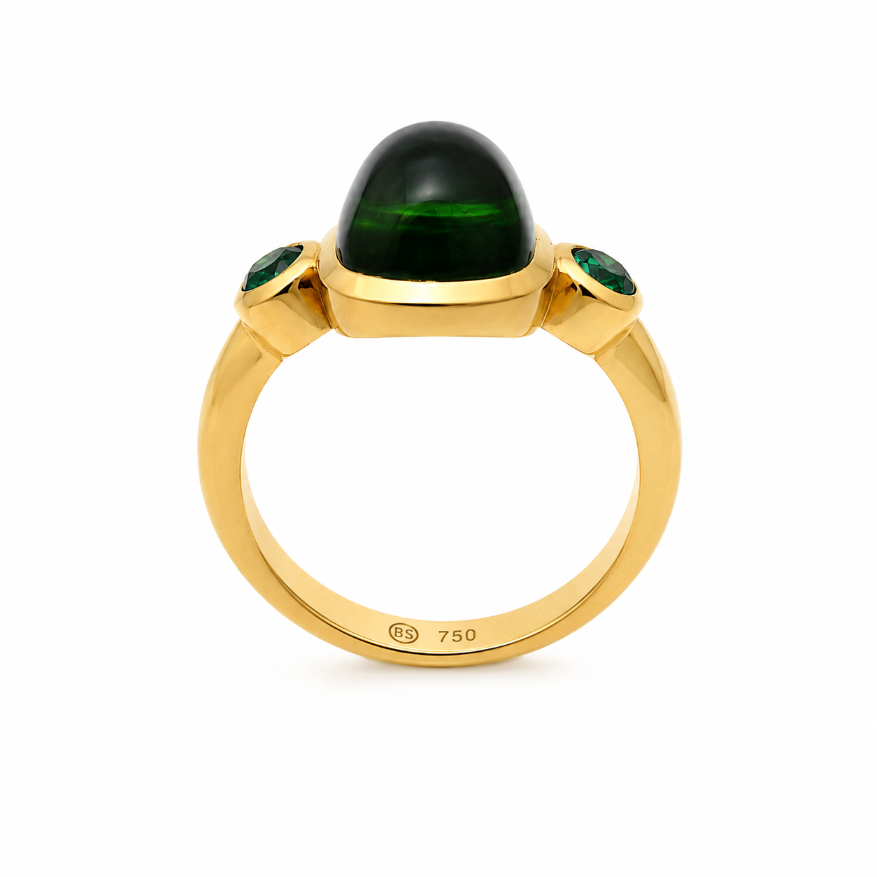 Ring mit grünem Turmalin in Cabochon Cut und 2 Smaragde in 18 kt Gelbgold