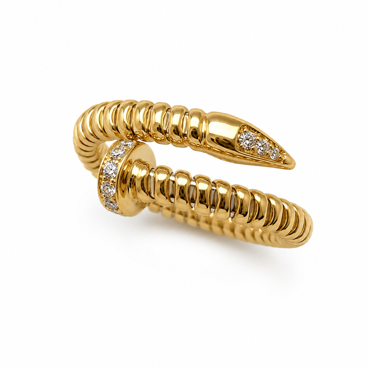 Ring in Nagelform mit Brillanten 0,07 ct in 18 Karat Gelbgold