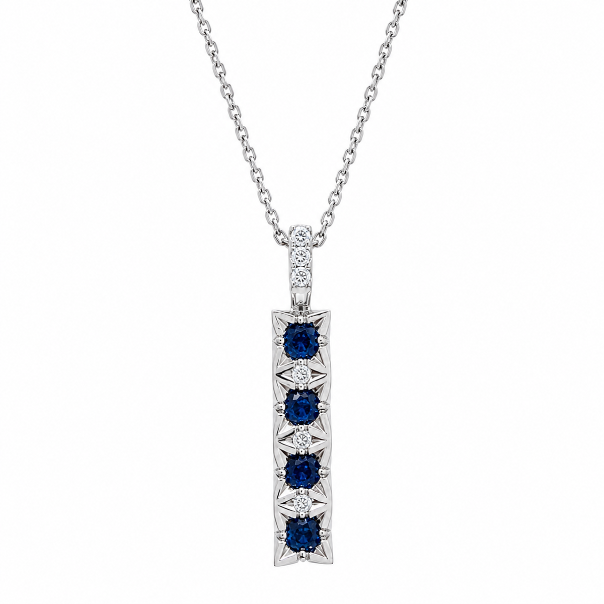 Anhänger mit Saphir 0,55 ct. und Brillanten in 18 Karat Weissgold