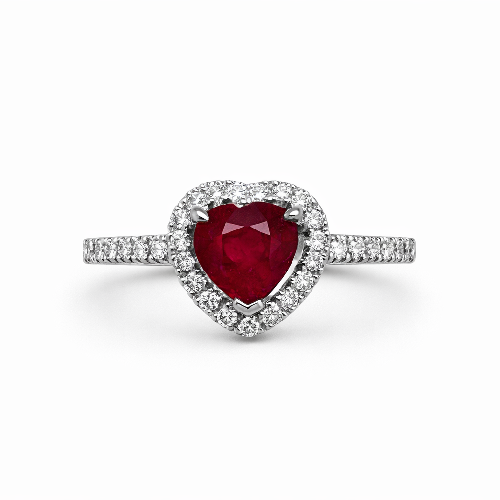 Ring mit Rubin in Herzform 0,96 ct und 34 Brillanten 0,19 ct aus 18 Karat Weißgold