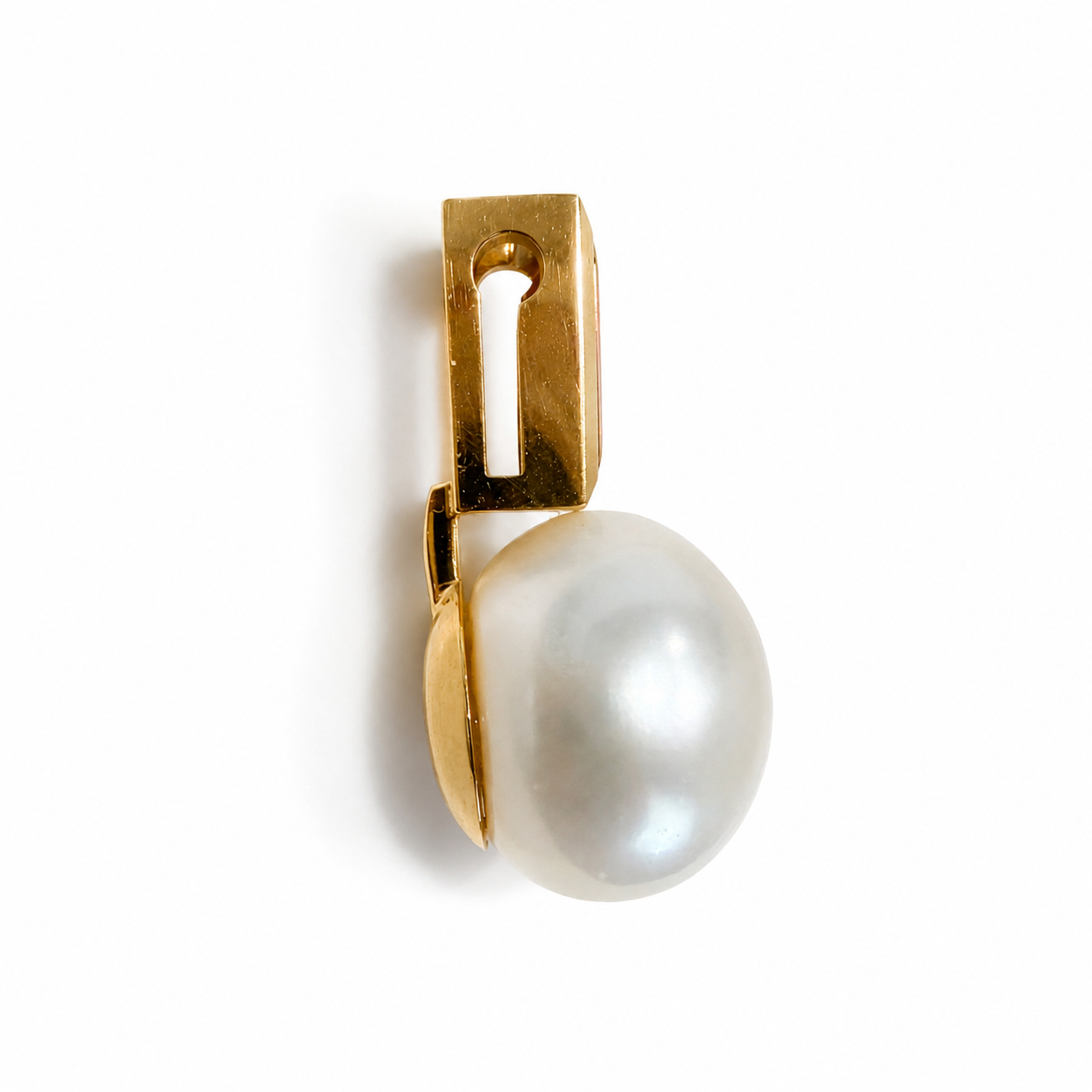Anhänger mit Perlen 10,04ct. und Rhodolith 0,66ct. in 18 Karat Gelbgold
