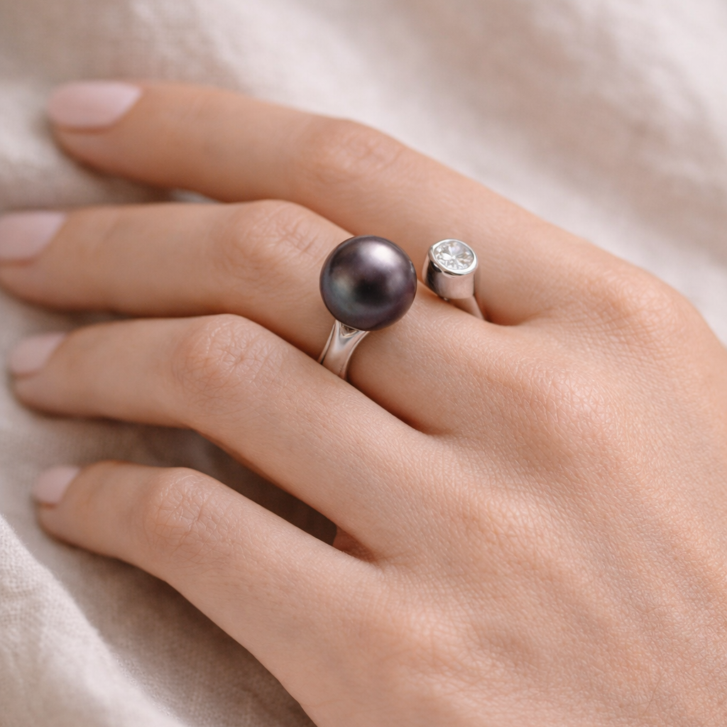 Ring mit Tahiti-Perle und Brillant 0,23ct