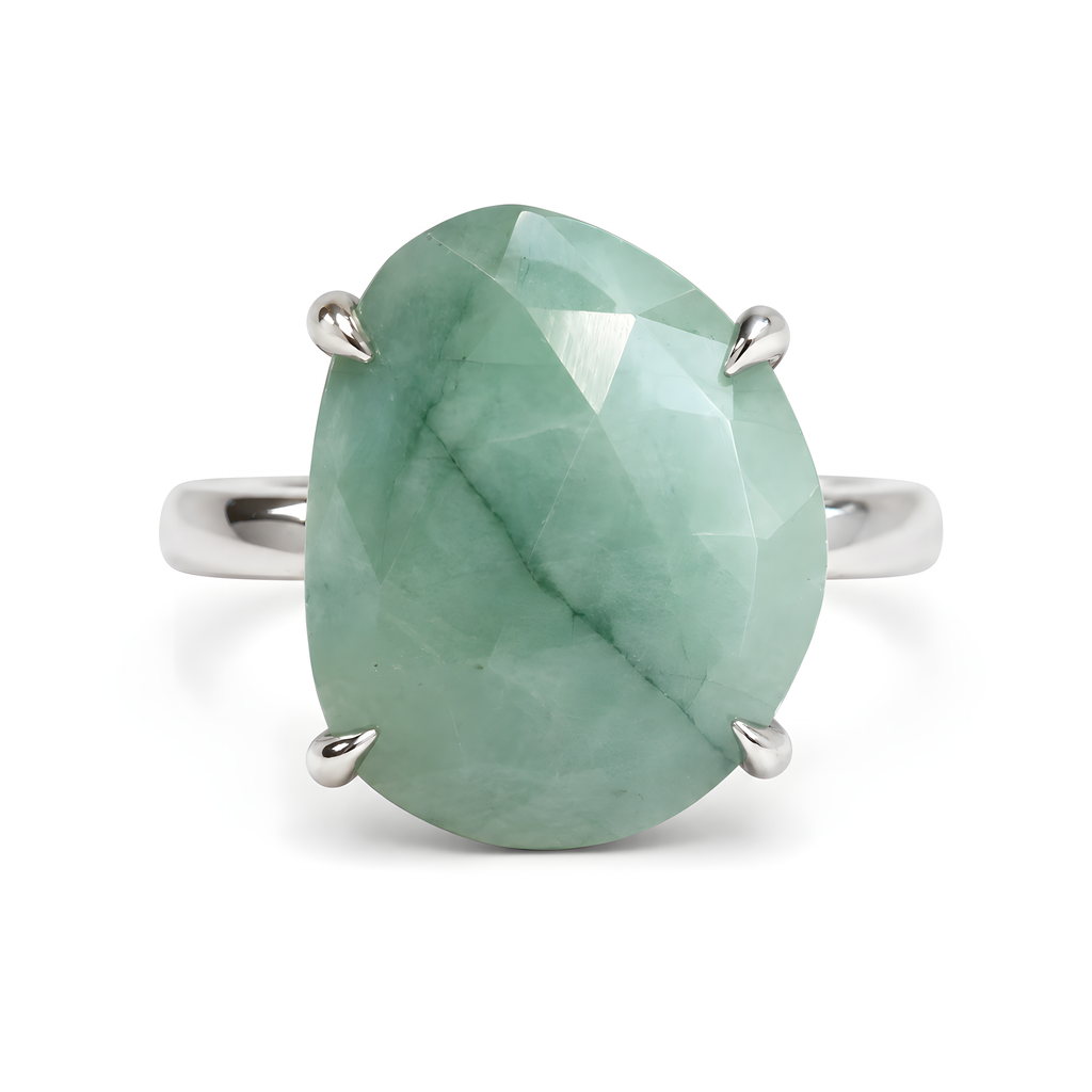 Ring mit Smaragd 5,25ct. in 18 Karat Weissgold