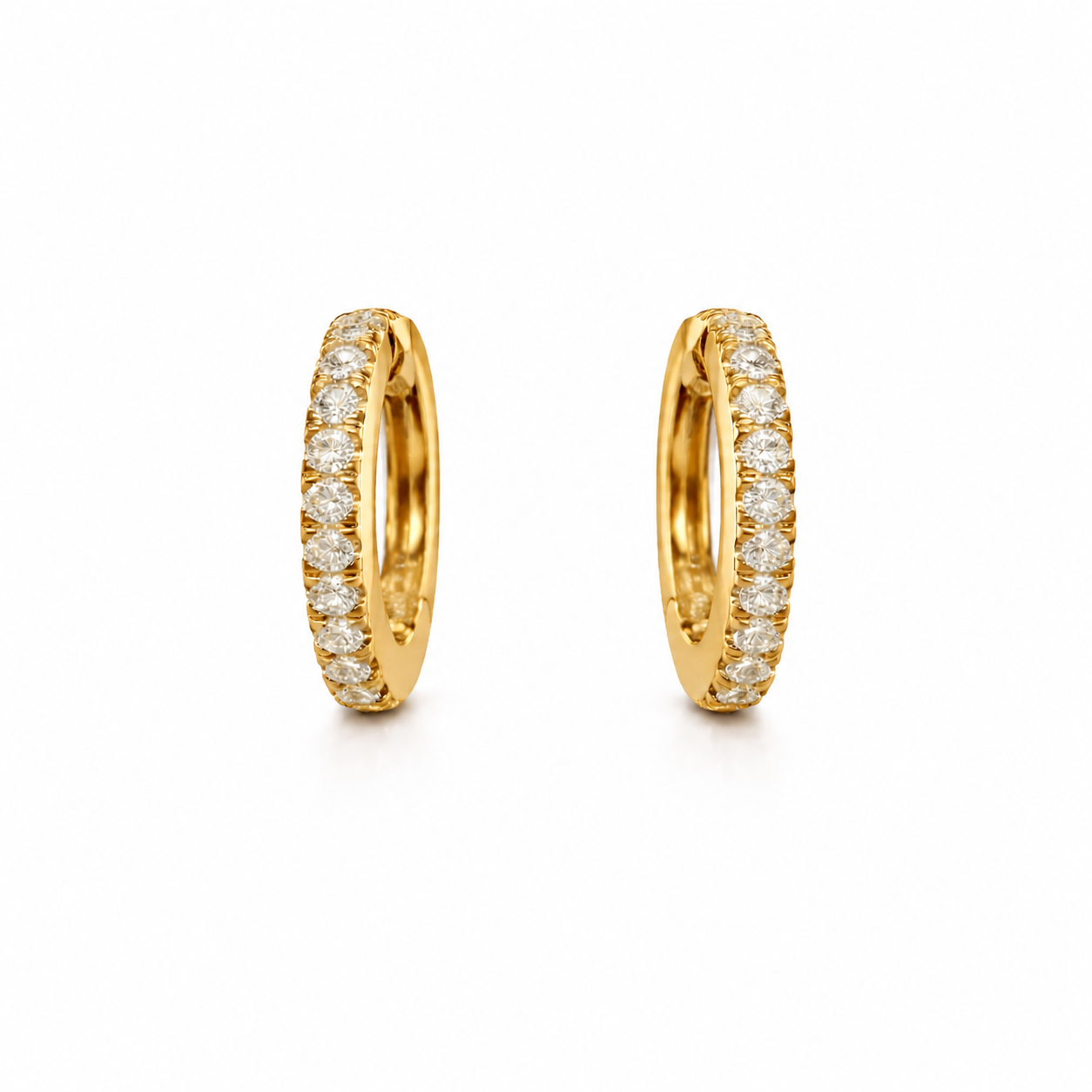 Creolen in 18 Karat Gelbgold mit Brillanten 0,18 ct