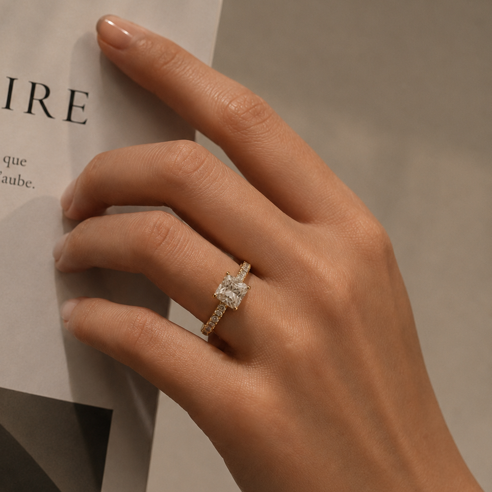 Ring mit Diamant im Princess Cut 0,74 ct. aus 18 Karat Gelbgold