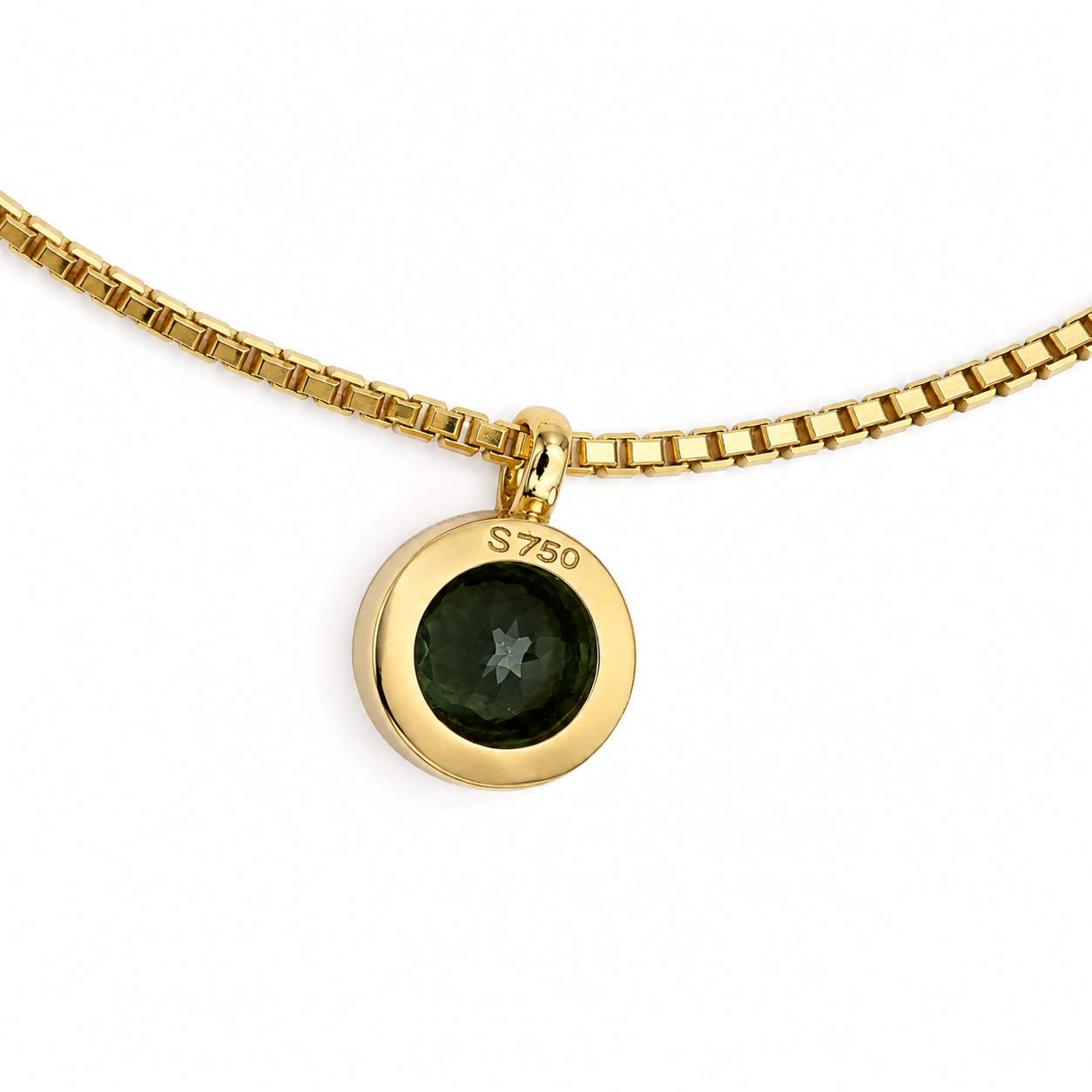 Anhänger mit grünem Turmalin 0,95ct. in 18 Karat Gelbgold