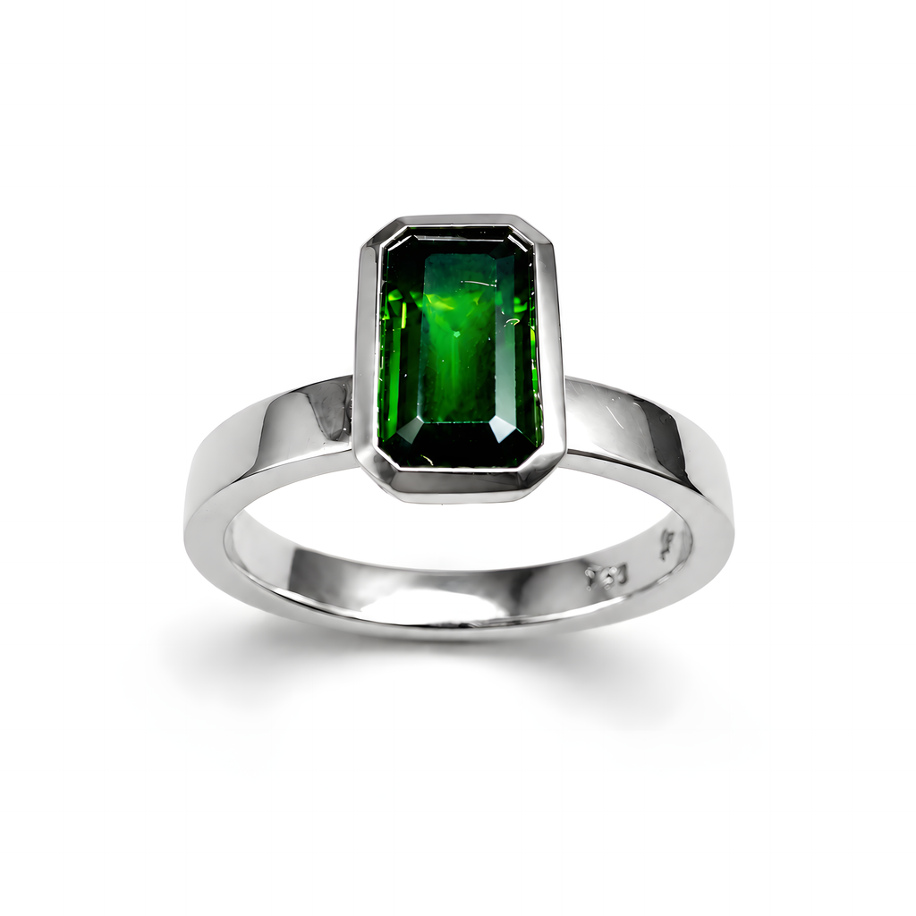 Ring mit grünem Turmalin 1,88 ct. in 18 Karat 6,55g Weißgold