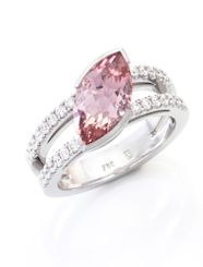 Ring in 18 Karat Weißgold mit 2,53 ct. Morganit und 0,44 ct. Brillanten handgefertigt