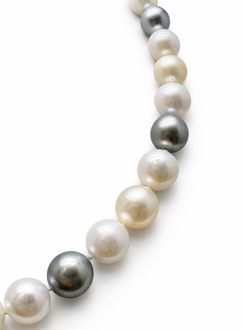 Südsee-Tahiti-Perlencollier multicolor mit 585 Weißgoldschließe