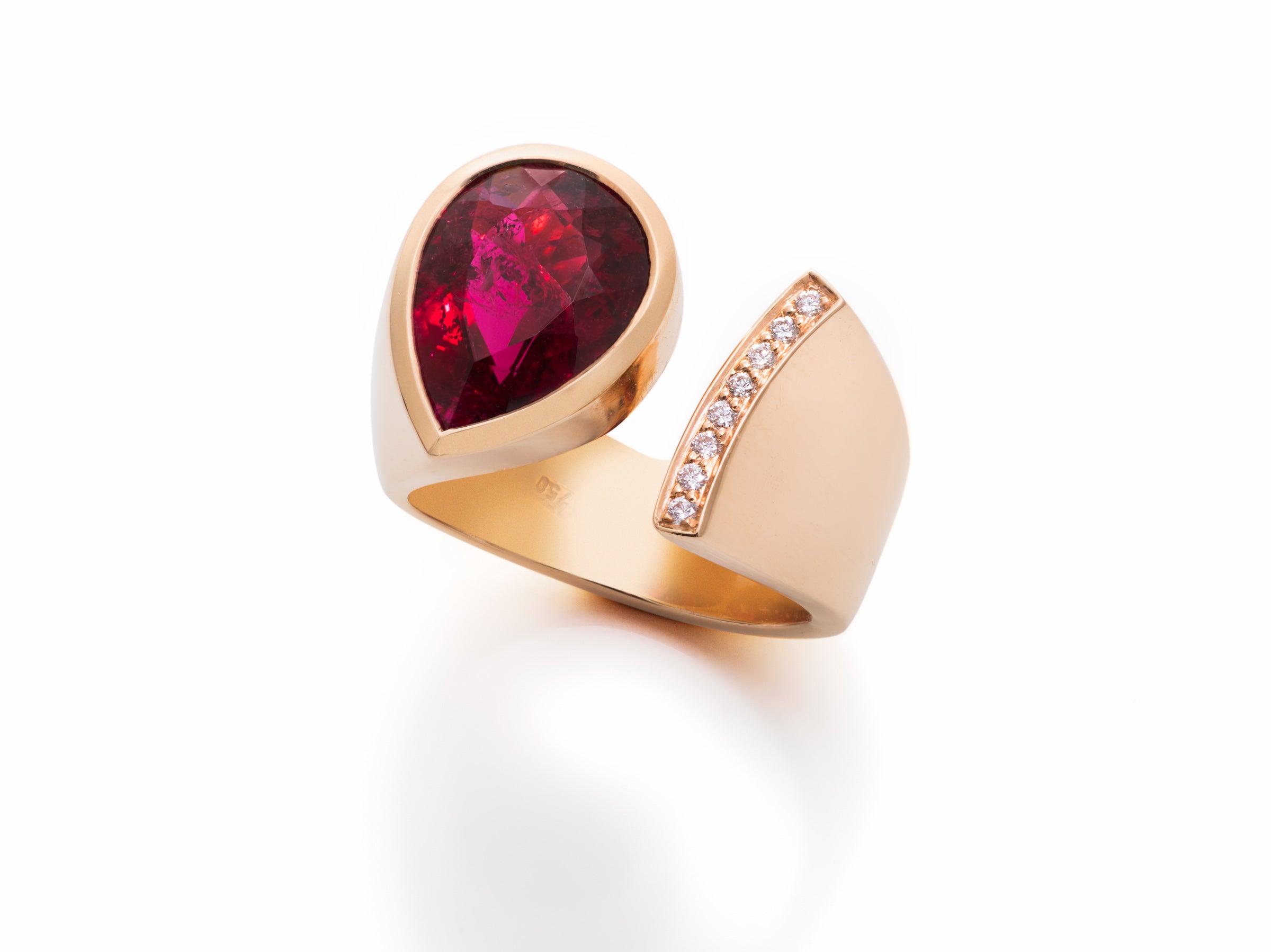 Ring mit Rubellit und Brillanten in 18 Karat Rotgold