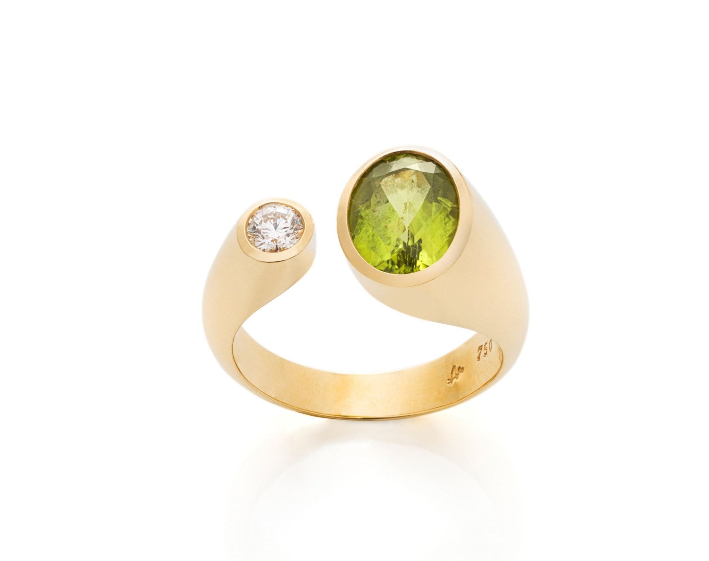 Ring mit Peridot und Brillant in 18 Karat Gelbgold
