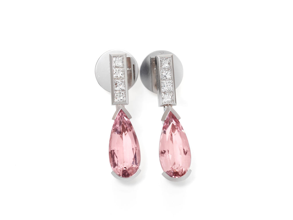 Ohrschmuck mit 5,26 ct. Morganit und 0,72 ct. Diamanten im Prinzessschliff in 18 Karat Weißgold handgefertigt