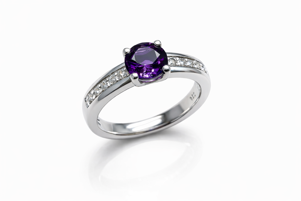 Ring mit Saphir 0,96 ct und 0,09 ct Brillanten