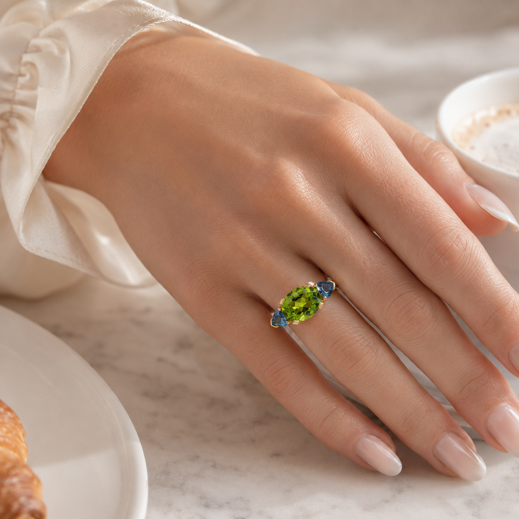 Ring mit Peridot und Aqua in 18 Karat Gelbgold