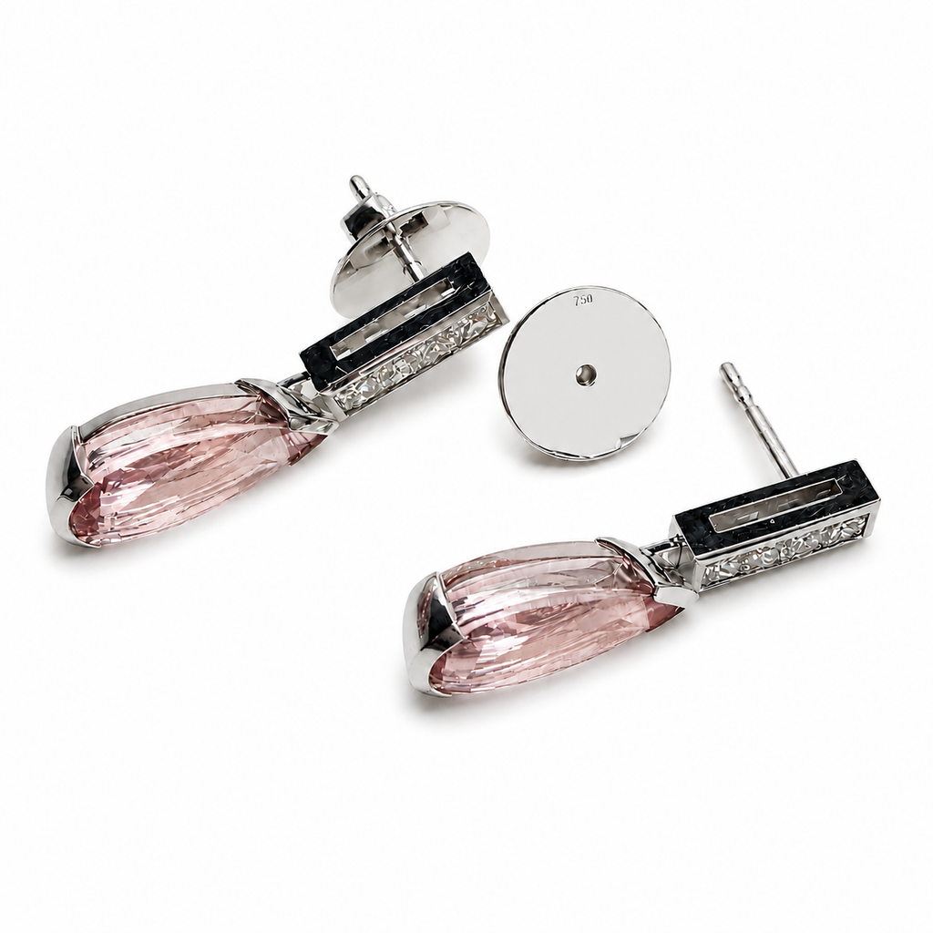 Ohrschmuck mit 5,26 ct. Morganit und 0,72 ct. Diamanten im Prinzessschliff in 18 Karat Weißgold handgefertigt