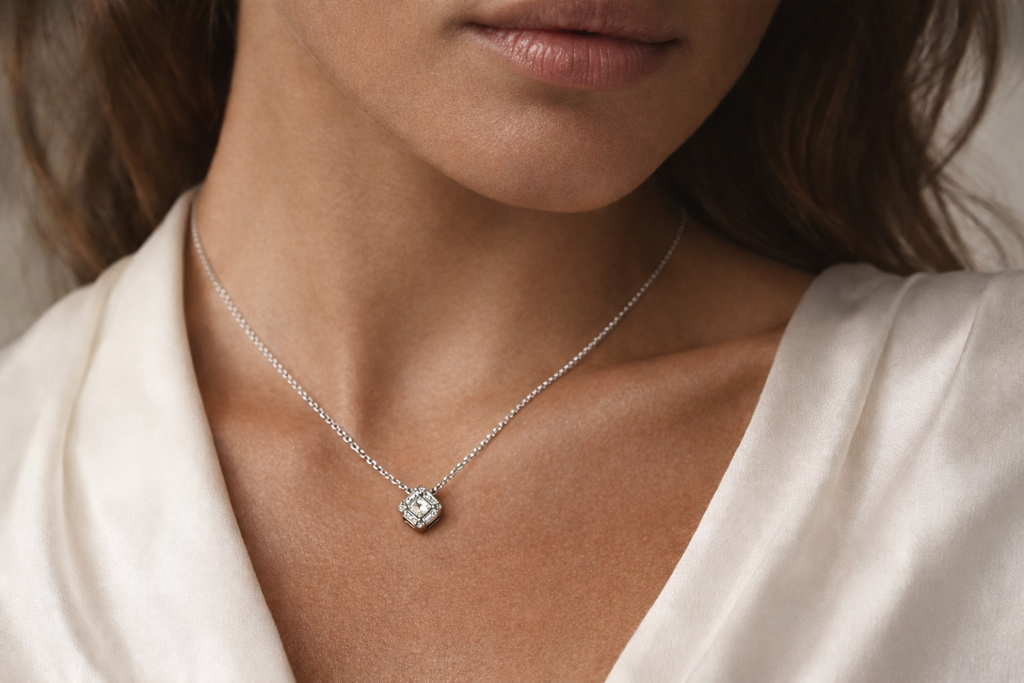 Anhänger mit Diamanten und Brillanten 0,3 ct aus Weißgold