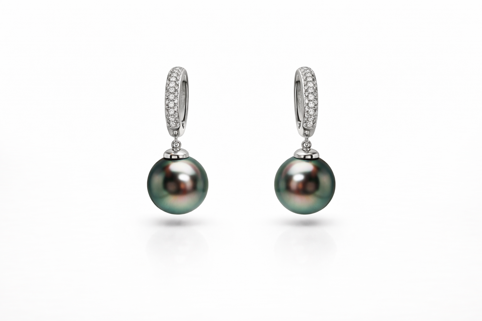 Ohrschmuck mit Tahitizuchtperle 11,5mm und Brillanten 0,30 ct aus 18 Karat Weißgold