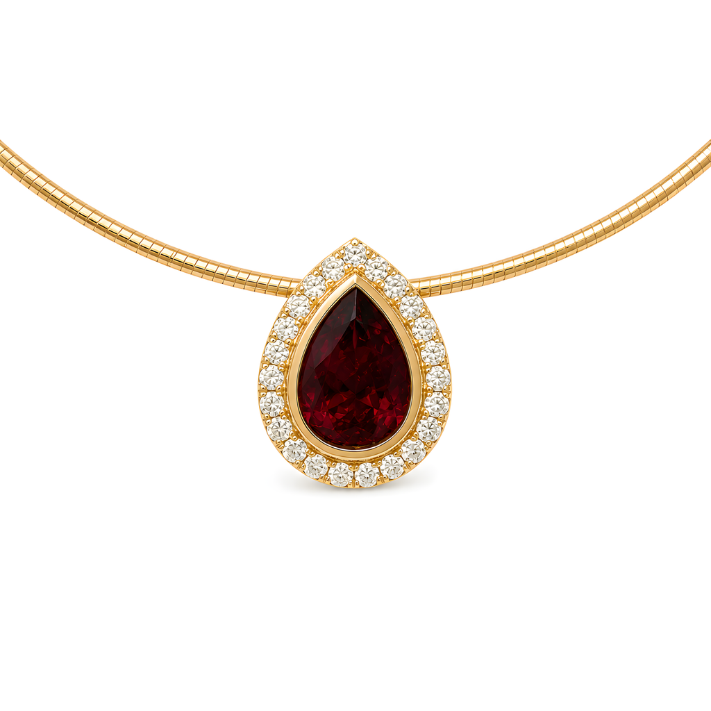 Anhänger mit Turmalin 2,25ct. und Brillanten 0,44ct. in 18 Karat Gelbgold