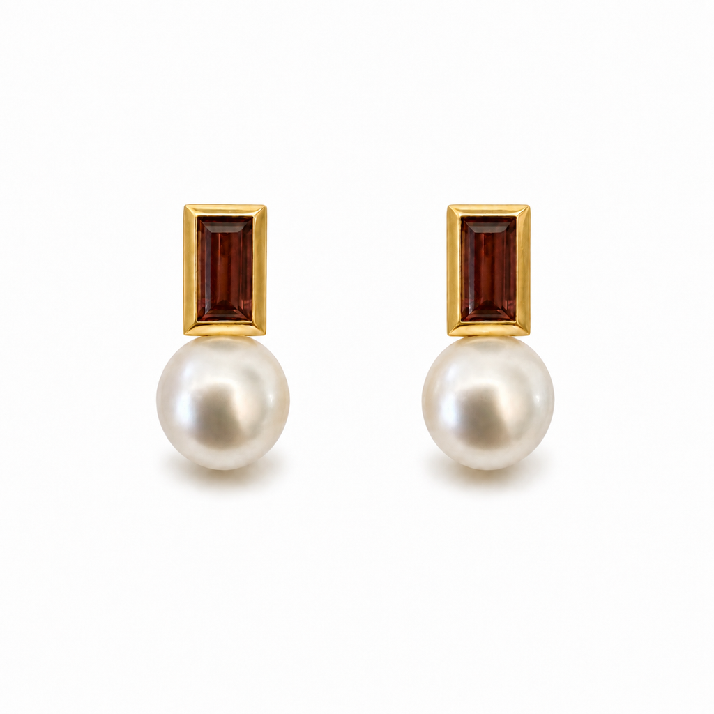 Ohrschmuck mit Perlen 19,26ct. und Rhodolith 1,33ct. in 18 Karat Gelbgold