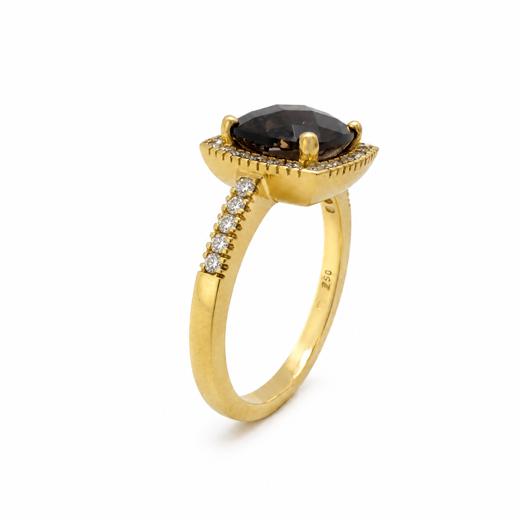 Ring mit Rauchquarz 1,88 ct und Brillanten 0,29 ct in 18 Karat Gelbgold